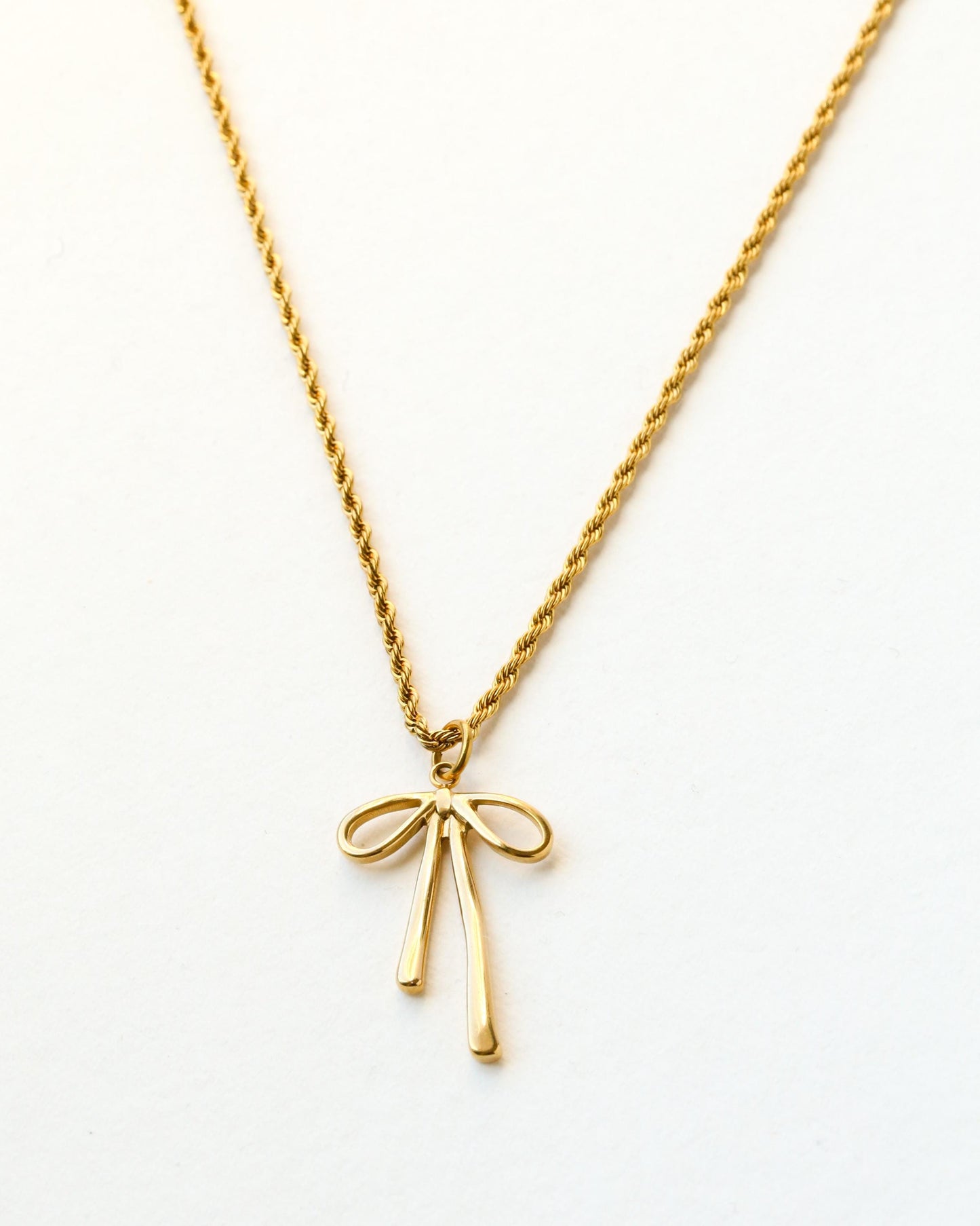 Bow Necklace